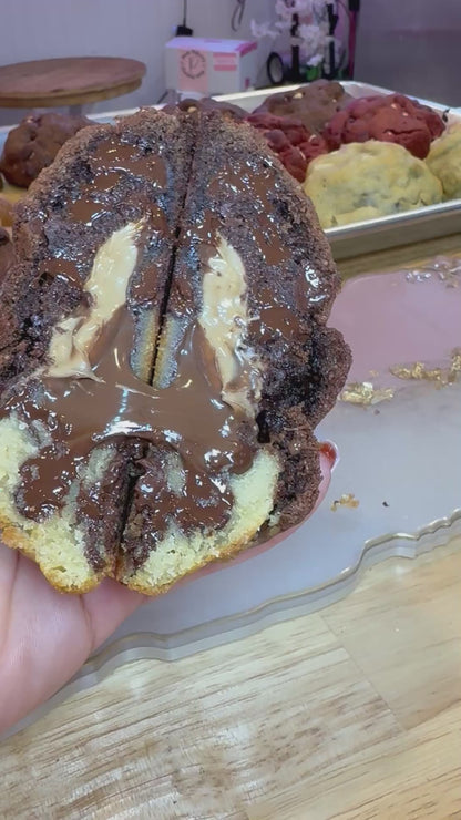 Black and white Nutella